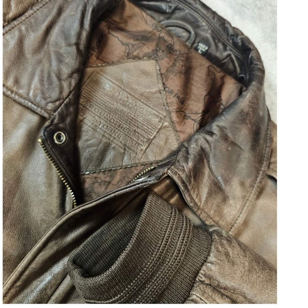 Roundtree & Yorke Mens Brown Leather Bomber Jacket Aviator Map Lining Large - Picture 2 of 9